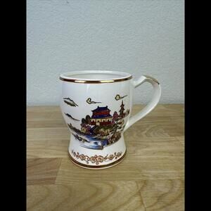 Japan Ceramic Pagoda By The Lake Tapered Mug